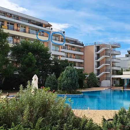 Amelia Apartment