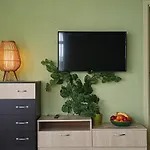 Amelia Apartment
